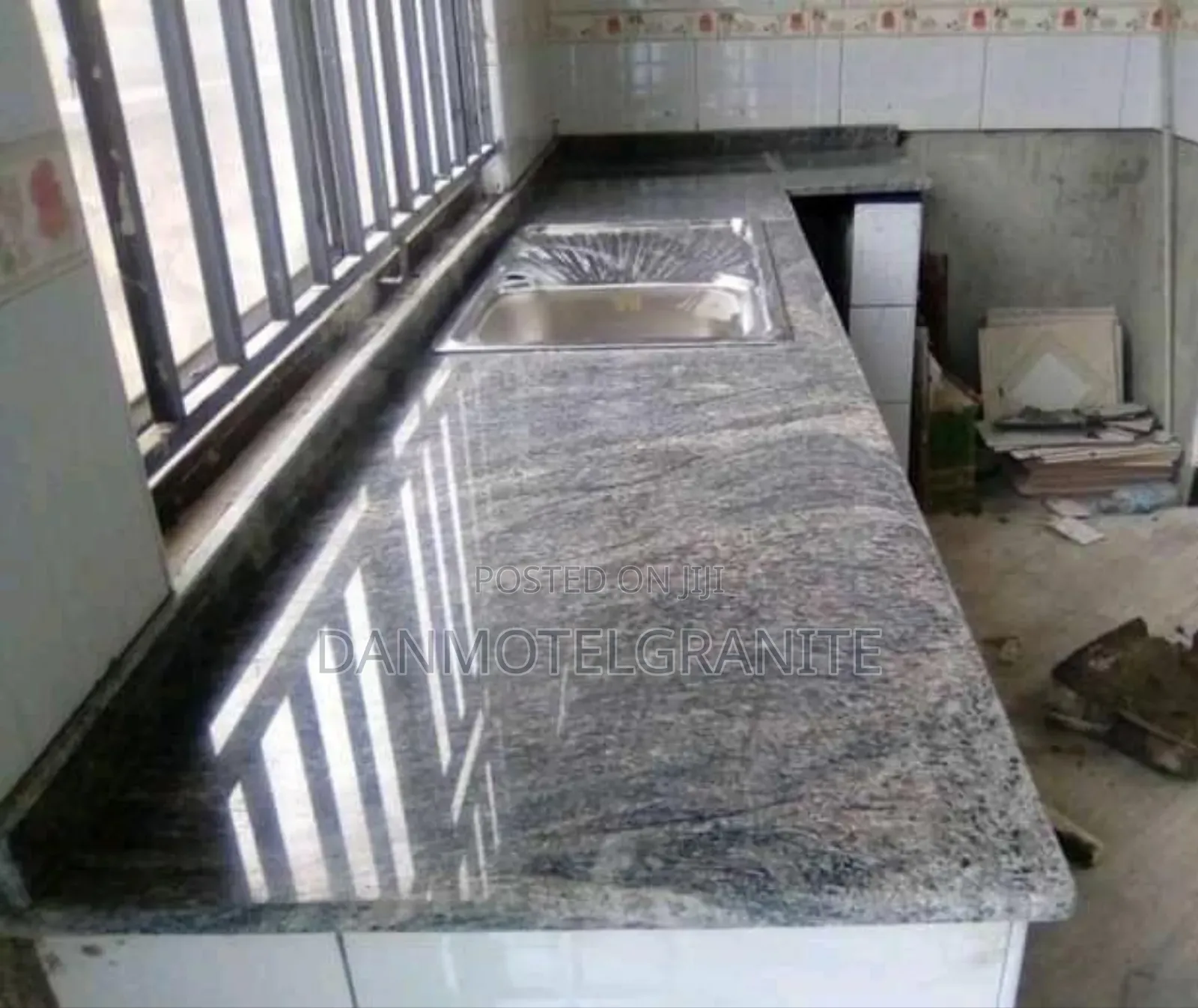 Grey Granite – The Flow of Natural Elegance