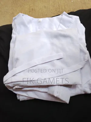 Scrubs ( Pure White)