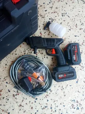 Rechargeable Pressure Washer