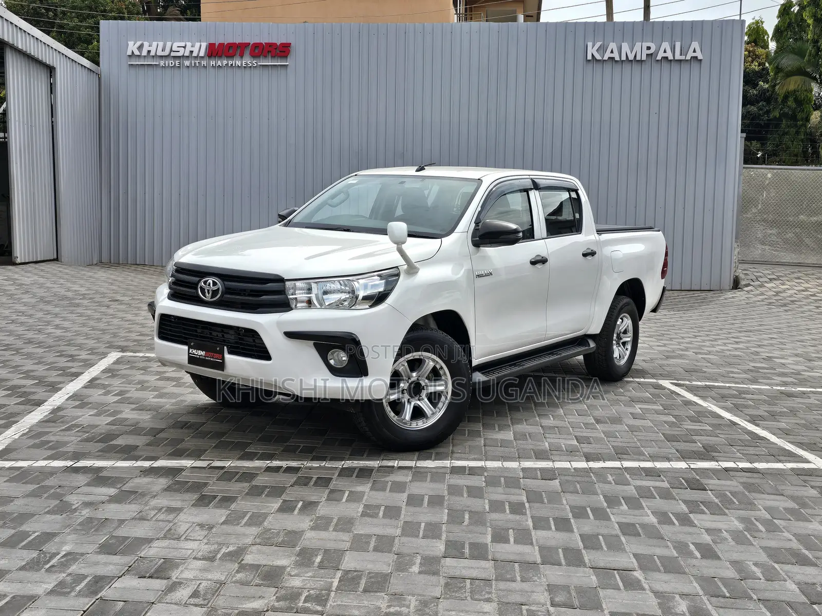 Toyota Hilux 2017 White