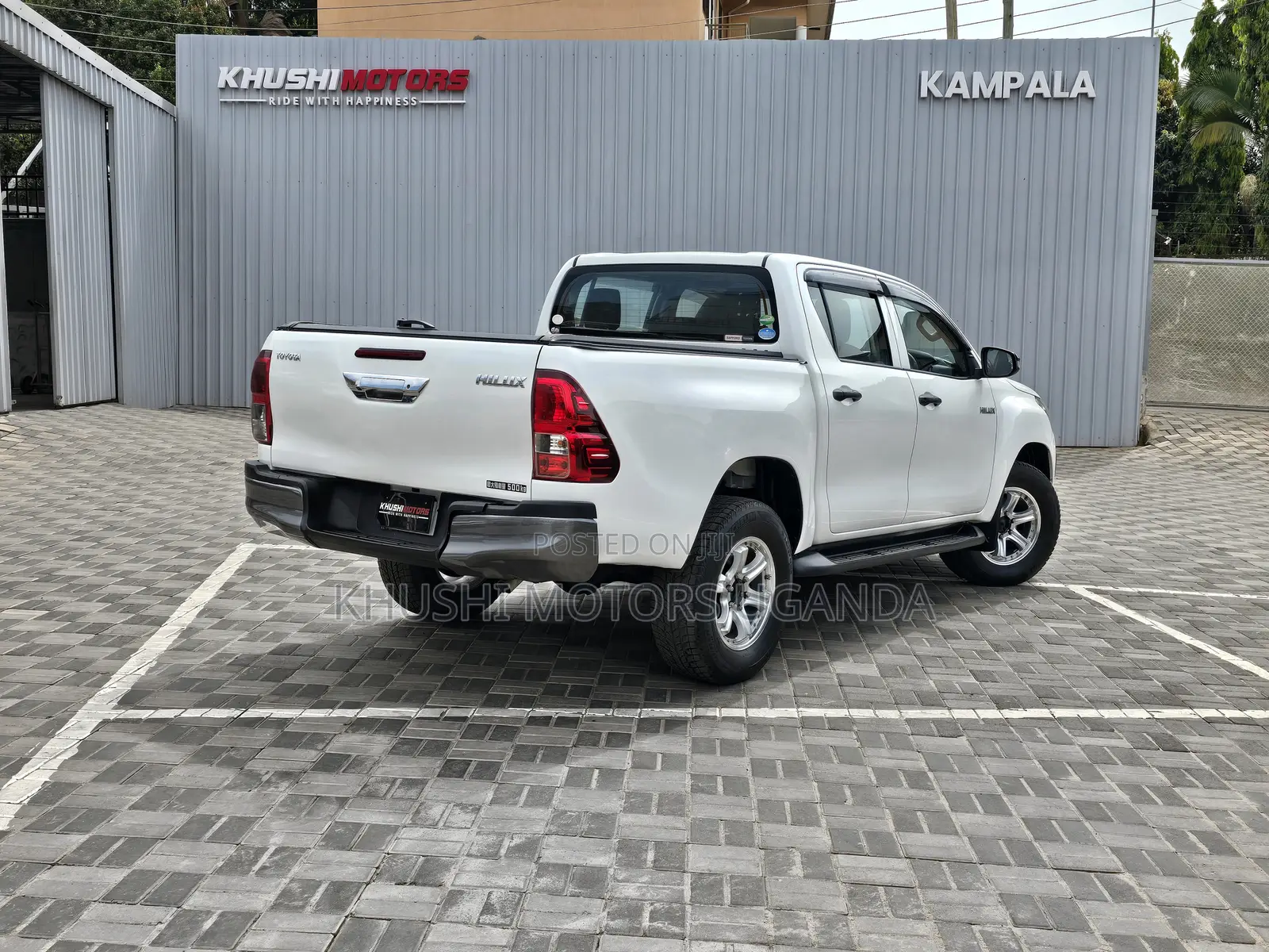 Toyota Hilux 2017 White