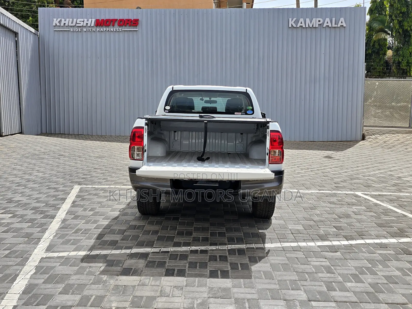 Toyota Hilux 2017 White