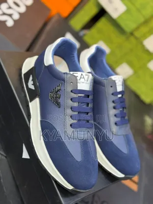 Ea7 Emporio Armani Sneakers.