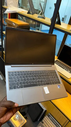 Laptop HP ZBook Power G9 I7 32GB Intel Core I7 SSD 1T