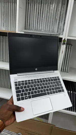 Laptop HP ProBook 445 G9 8GB AMD Ryzen 5 SSD 256GB