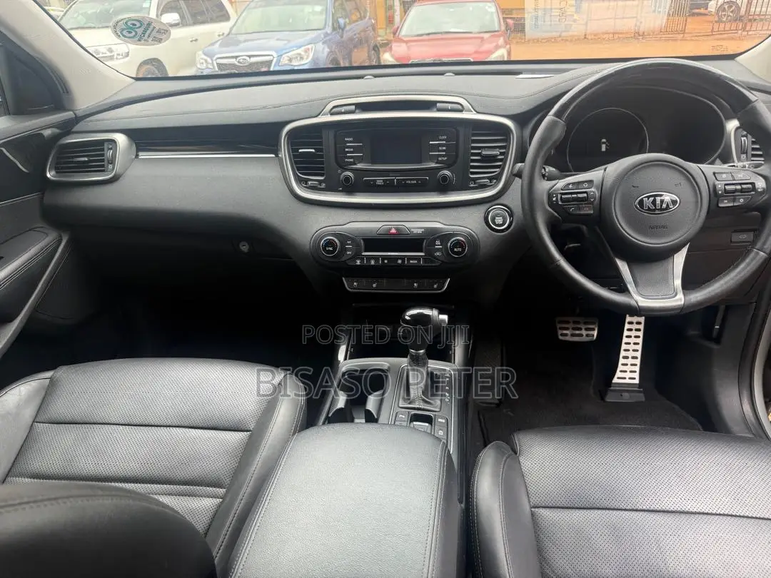 Kia Sorento 2016 Silver