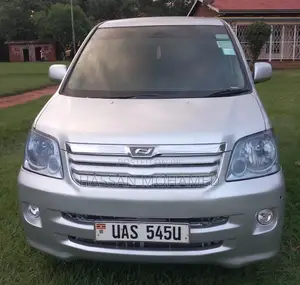 Toyota Noah 2023 Silver