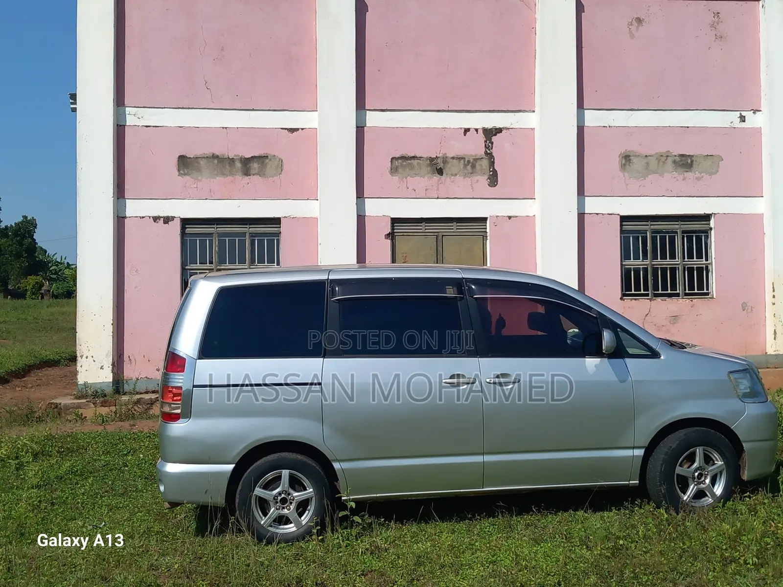 Toyota Noah 2023 Silver
