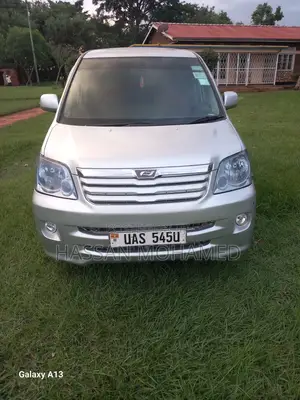 Toyota Noah 2023 Silver