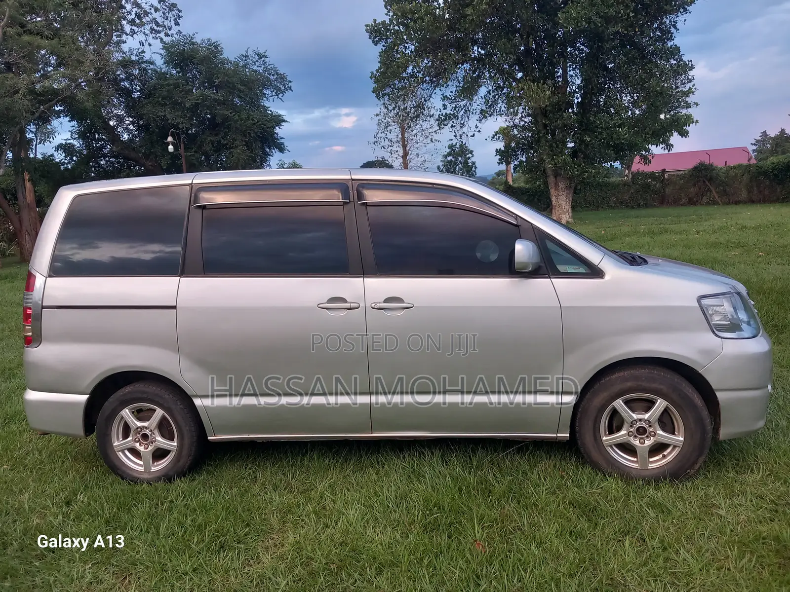 Toyota Noah 2023 Silver