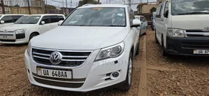 Volkswagen Tiguan 2011 White