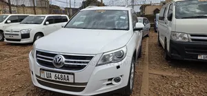 Volkswagen Tiguan 2011 White
