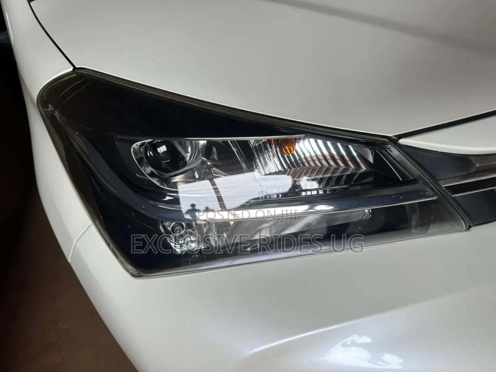 Toyota Vitz 1.3 AWD 3dr 2016 White