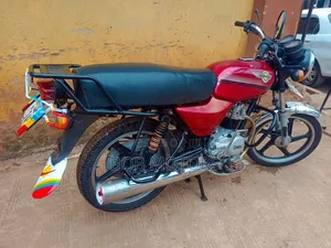 Bajaj Boxer 100 2023 Red