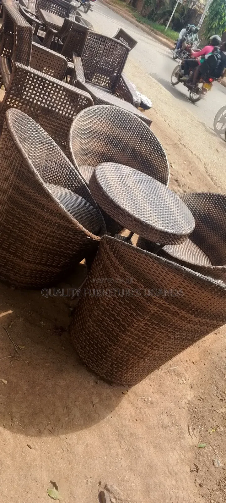 4 Sitter Round Rattan Dining Table