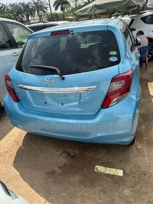 Toyota Vitz 2016 Blue