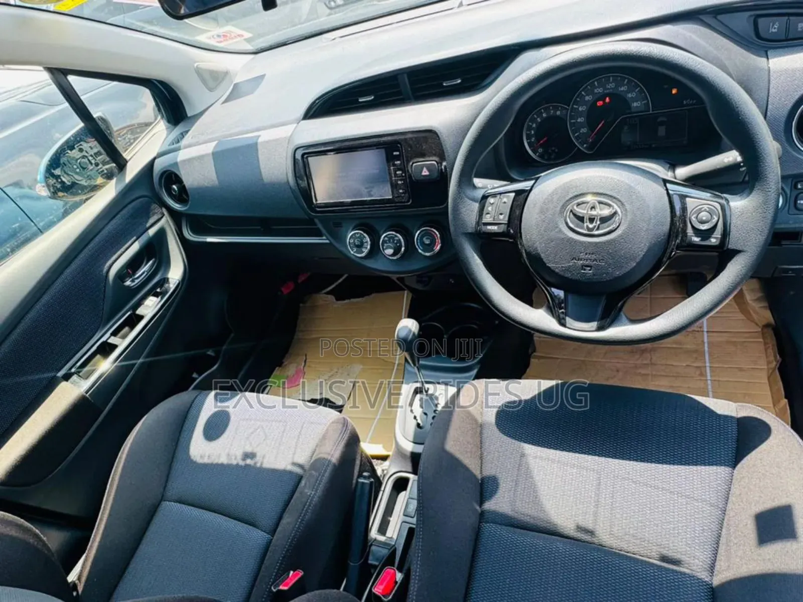 Toyota Vitz 2016 Blue
