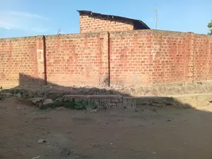 Land in Gaba