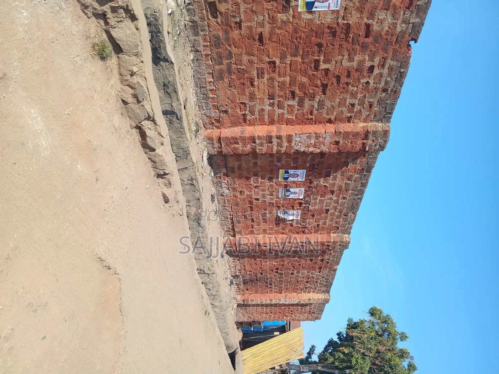 Land in Gaba