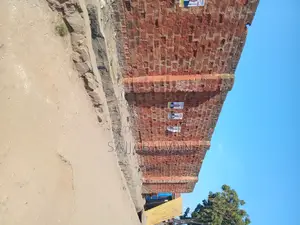 Land in Gaba