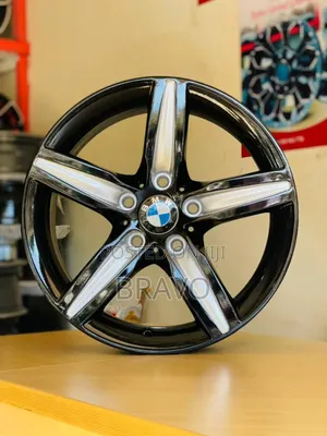 BMW Size 17 Wheel (Rims) .