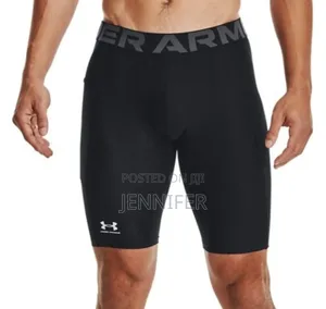 Men's Under Armour Heatgear Long Compression Short in Black.