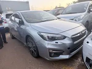 Subaru Impreza 2.0i Premium AWD 2019 Silver