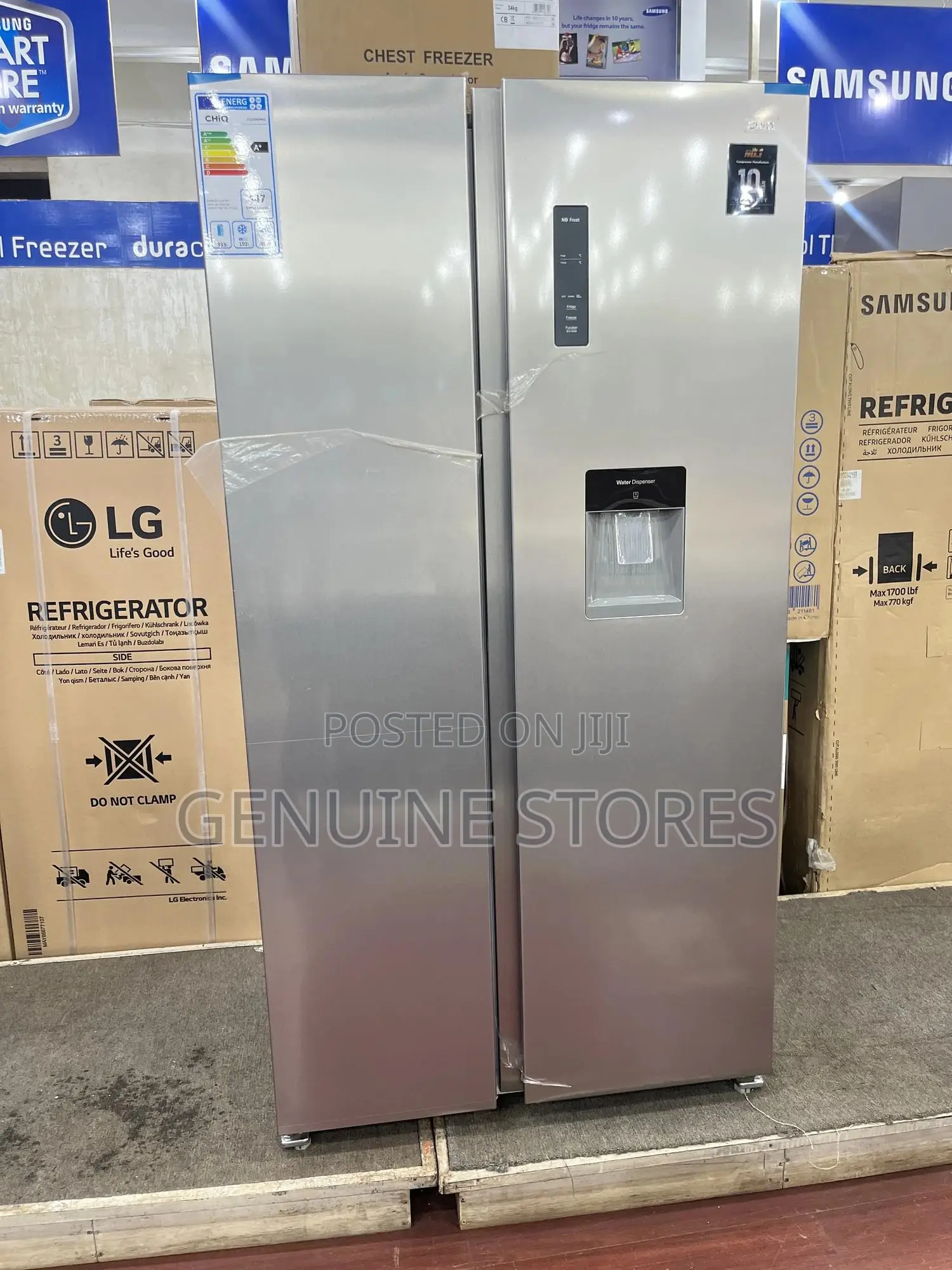 750 Litres Hisense Refrigerator of Side by Side Doors.
