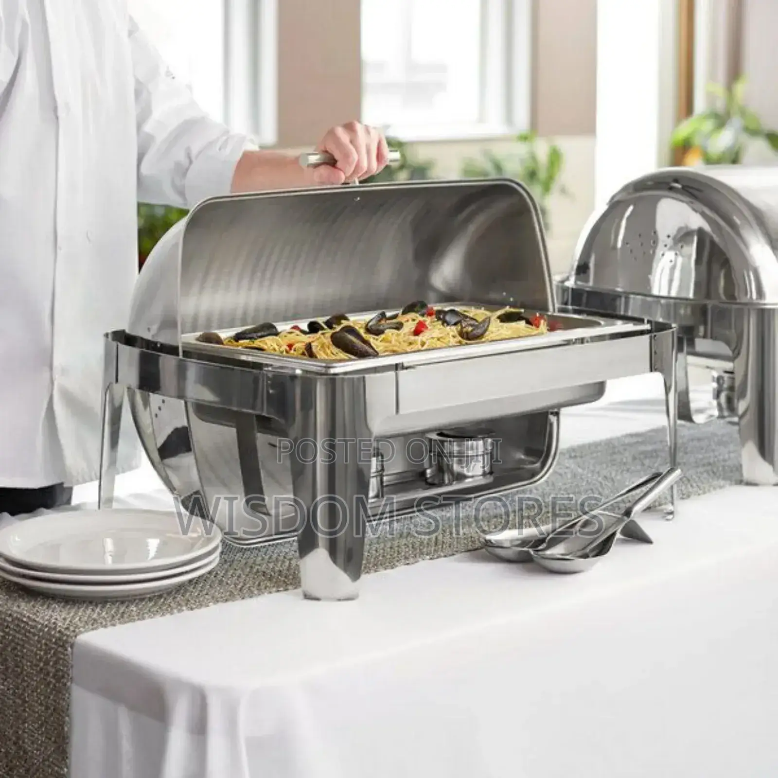 Dome Chafing Dish.