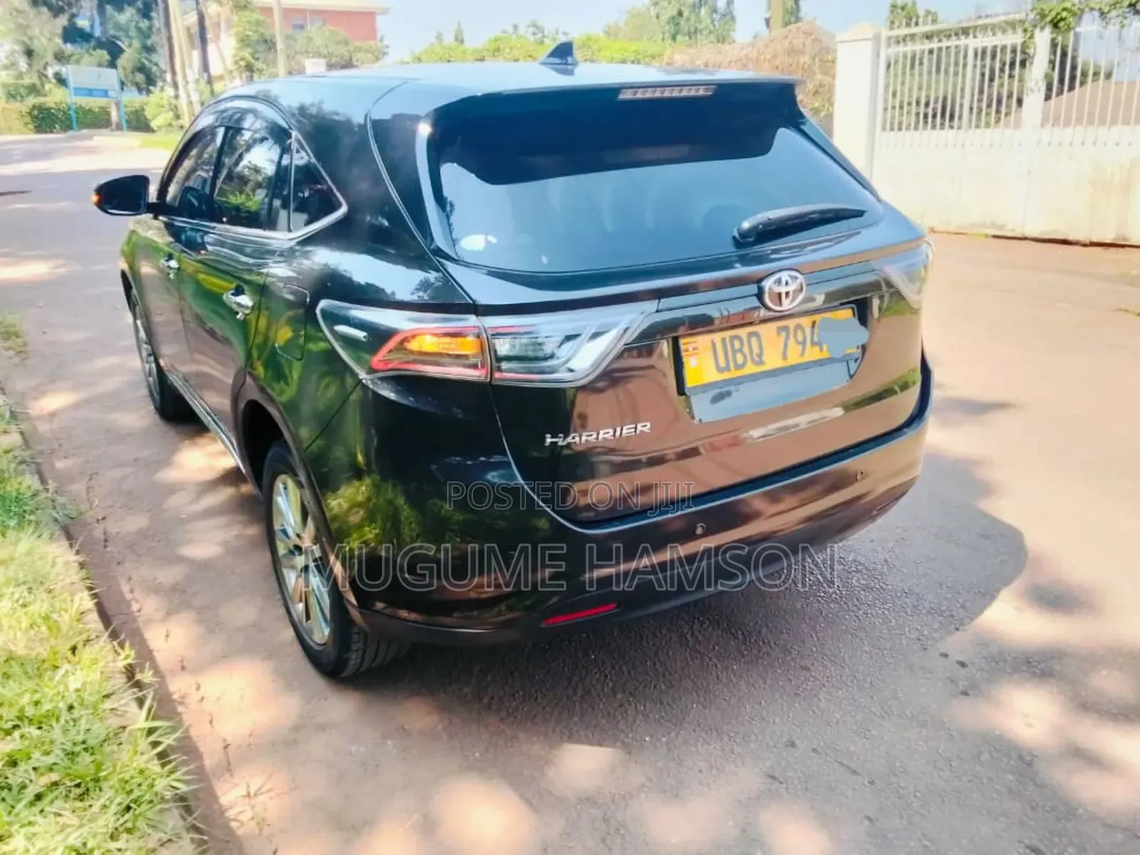 Toyota Harrier 2.0 2015 Silver