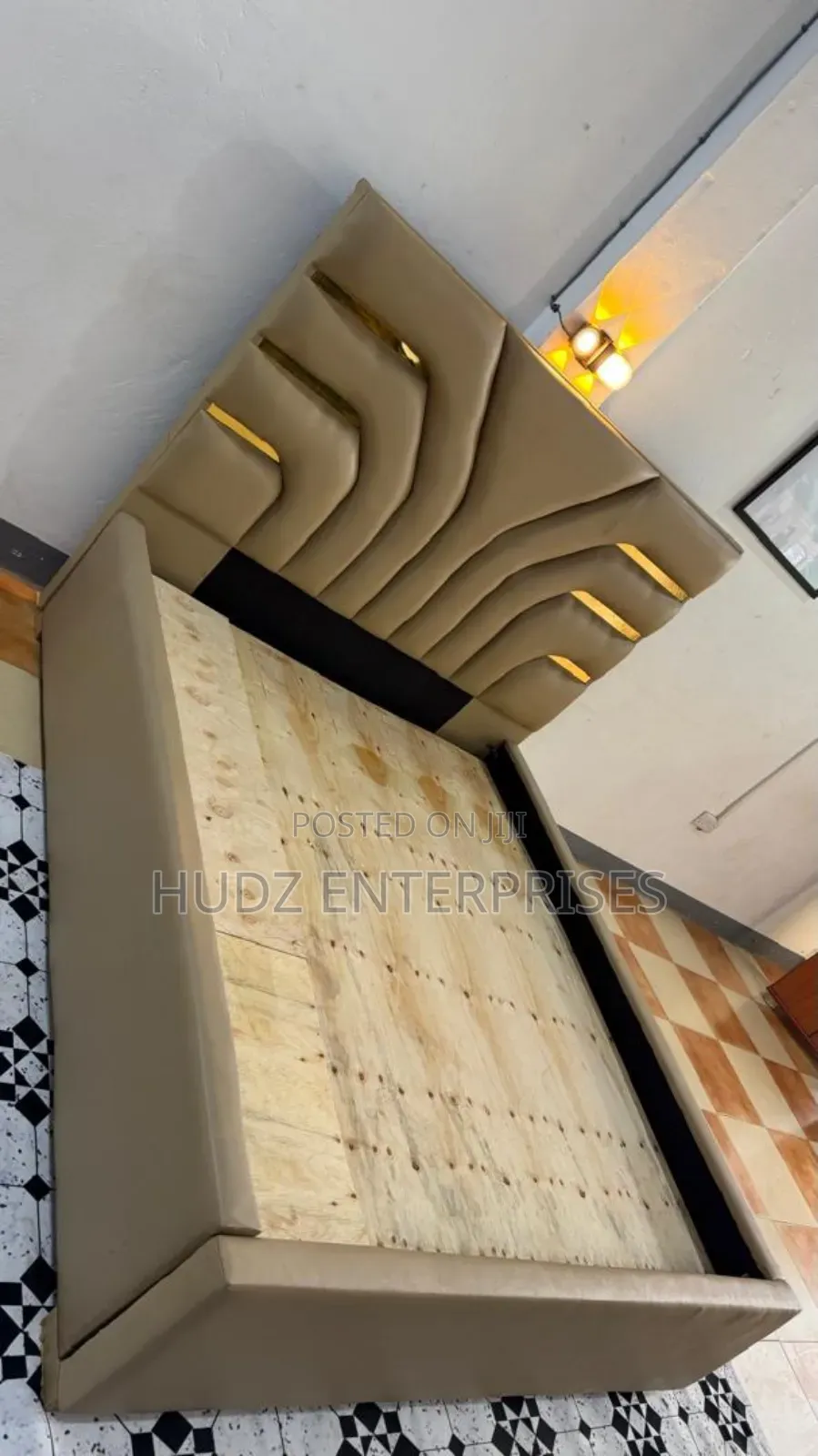 5x6 Brown Leather Bed With Stickers