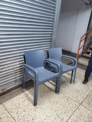 Rocked Floor Plastic Chairs Plastic Chairs