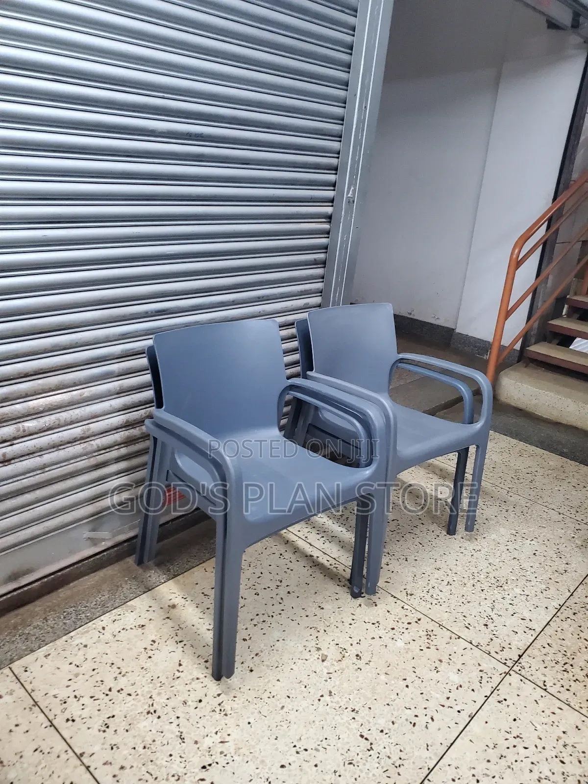 Rocked Floor Plastic Chairs Plastic Chairs