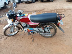 Bajaj Boxer 100 2020 Red