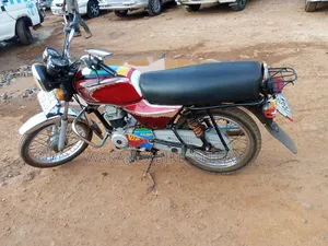 Bajaj Boxer 100 2020 Red