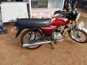 Bajaj Boxer 2019 Red