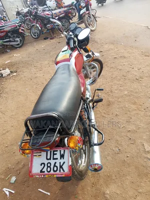Bajaj Boxer 2019 Red