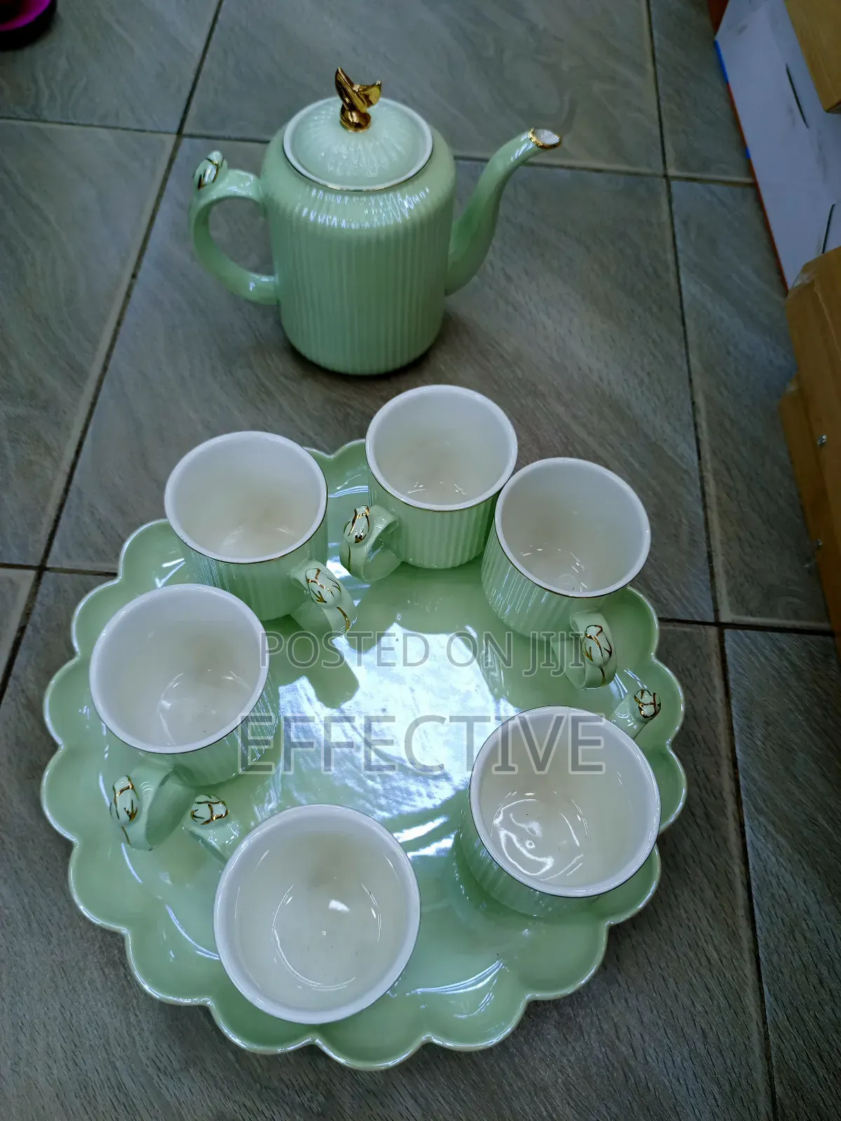 Rotating Ceramic Tea Set