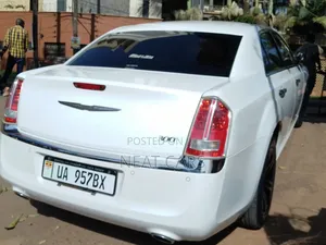 Chrysler 300 2016 Pearl