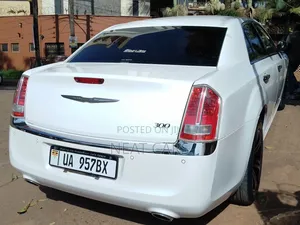 Chrysler 300 2016 Pearl