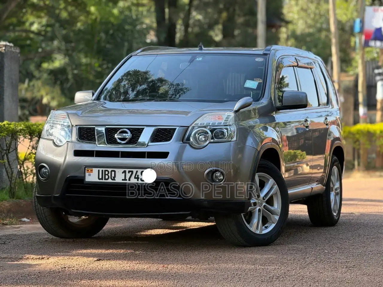 Nissan X-Trail 2011 Gray