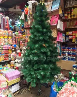 2.5m (250cm) Christmas Tree With Solid Stand - Very Easy to Assemble