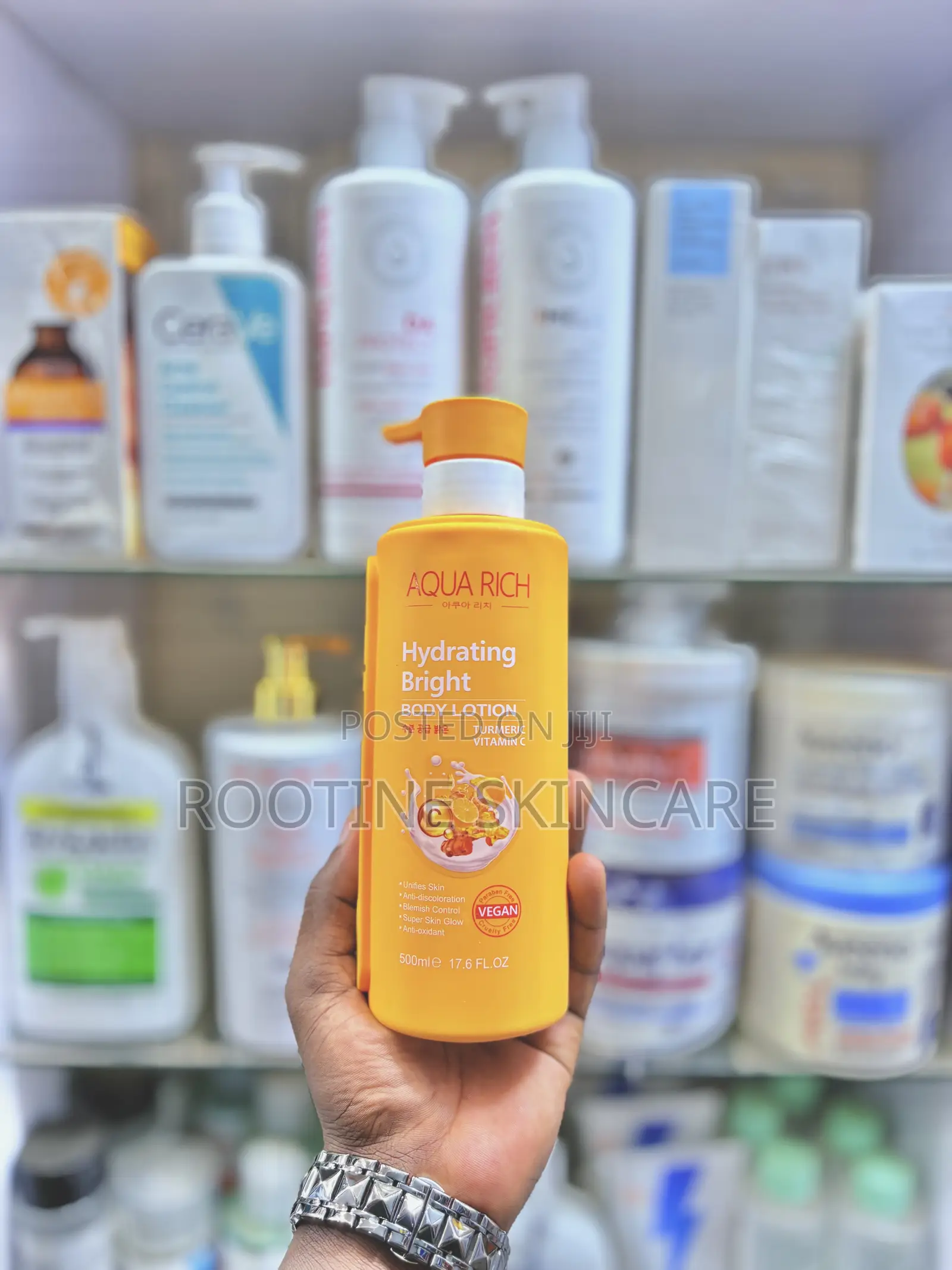 Aqua Rich Hydrating Bright With Turmeric Vitamin C Lotion