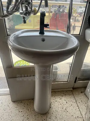 Hand Wash Basins With Pedestal.