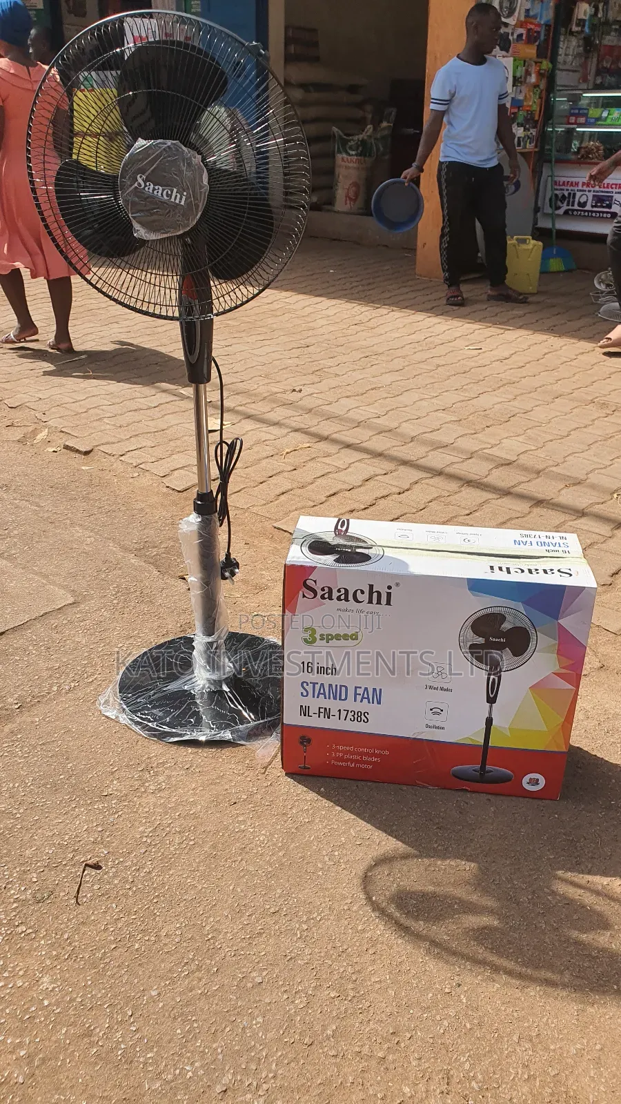 Saachi Stand Fan Black