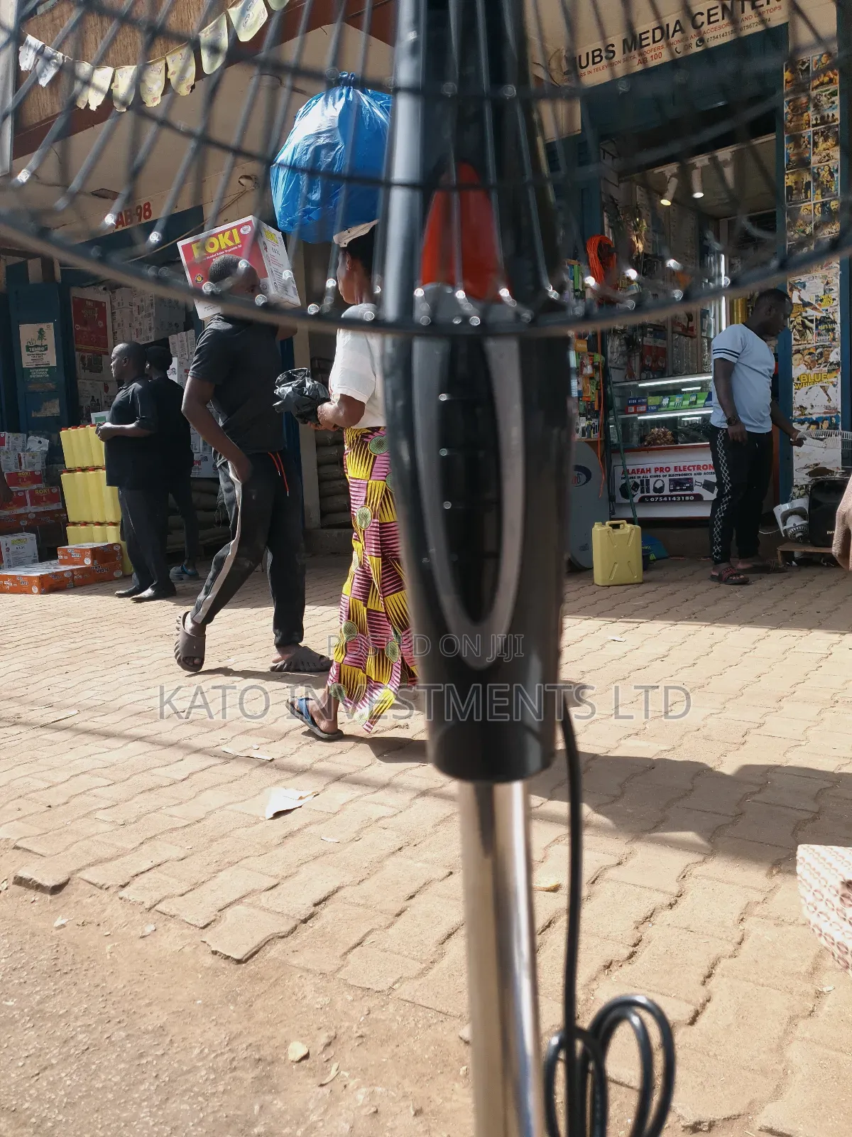 Saachi Stand Fan Black