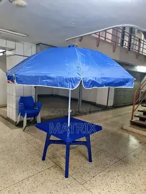 Outdoor Garden Umbrella and Table Outdoor Garden Umbrella and Table