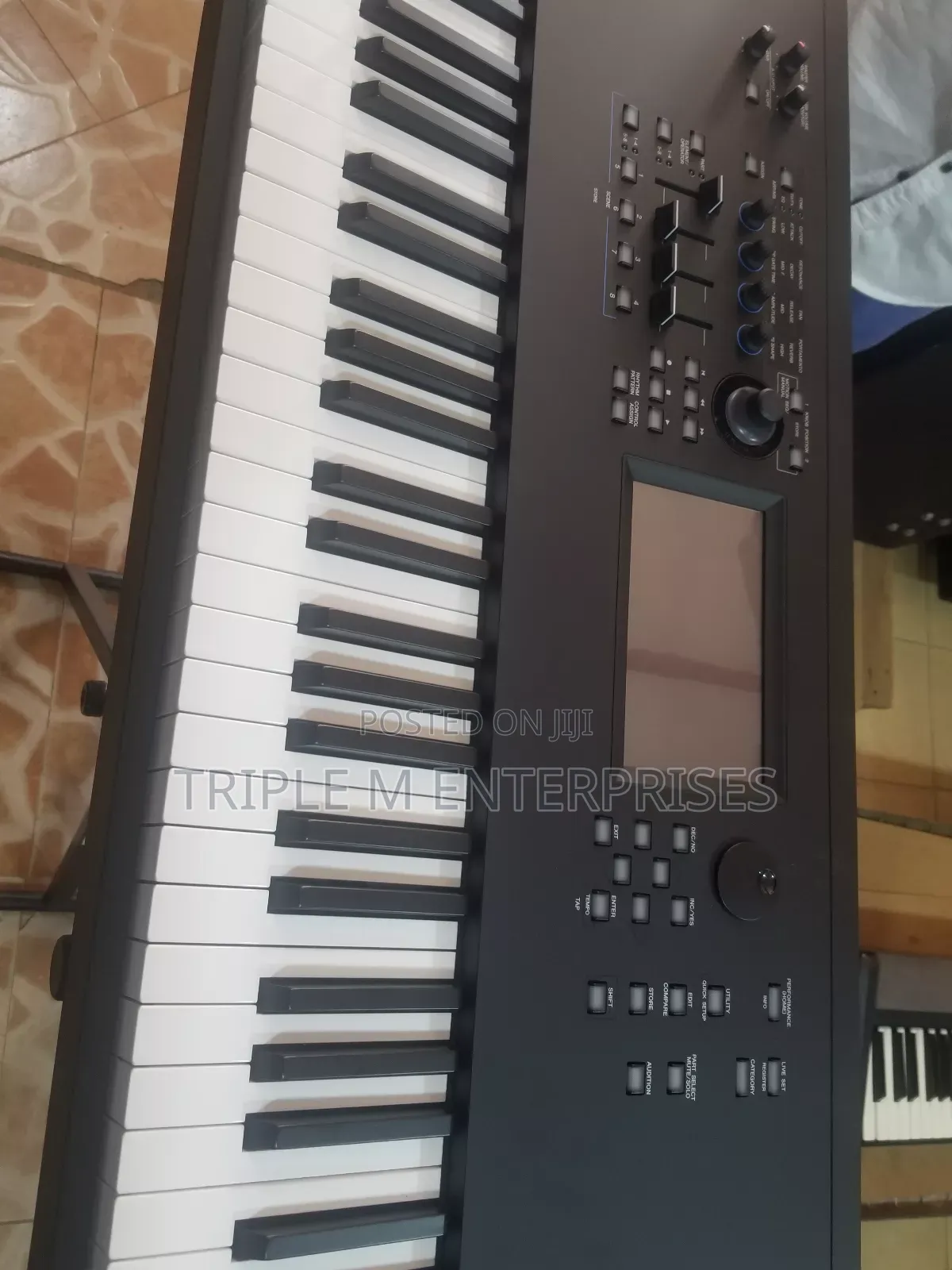 Piano Modx 8