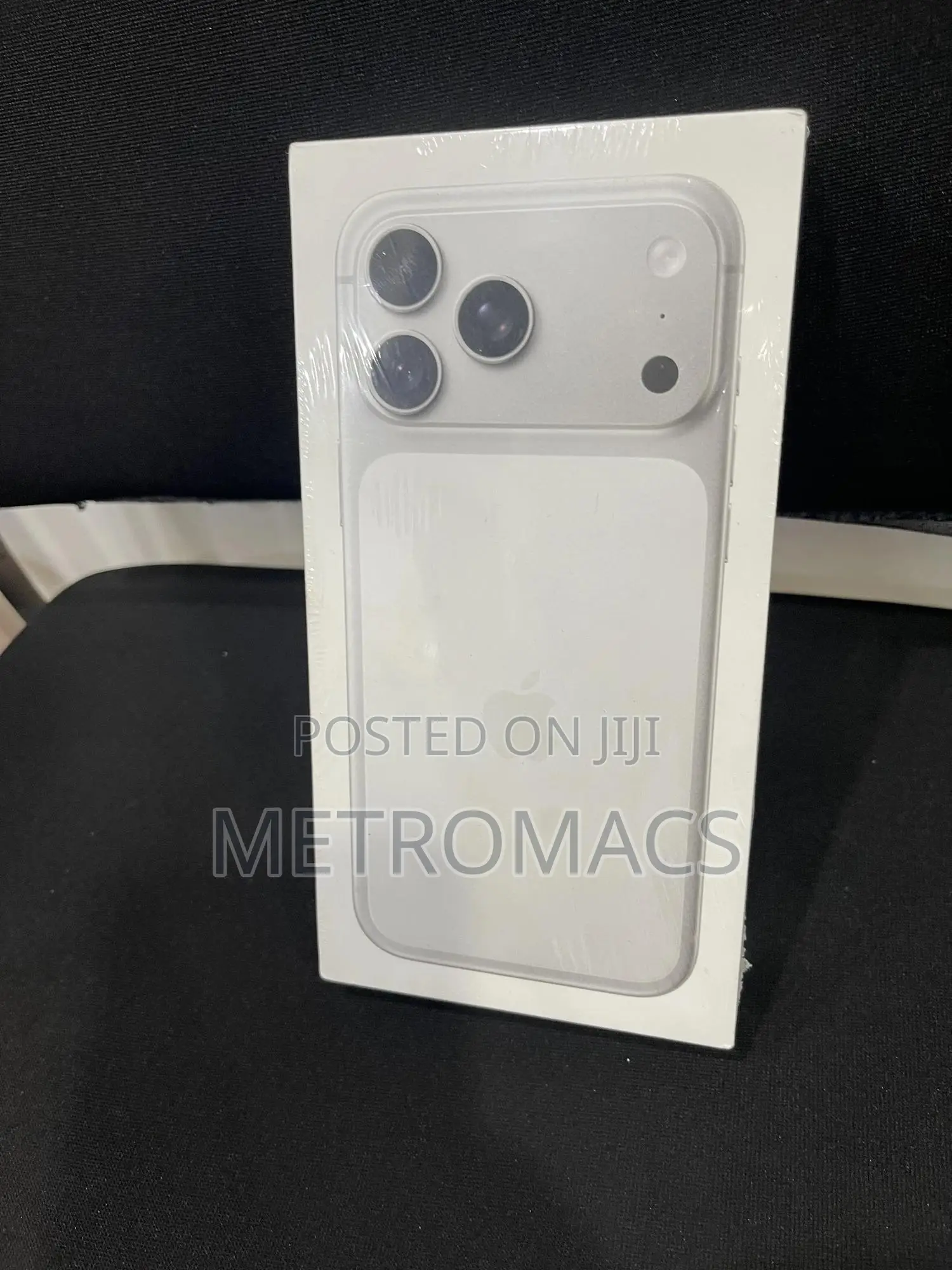 New Apple iPhone 17 Pro Max 256 GB Silver