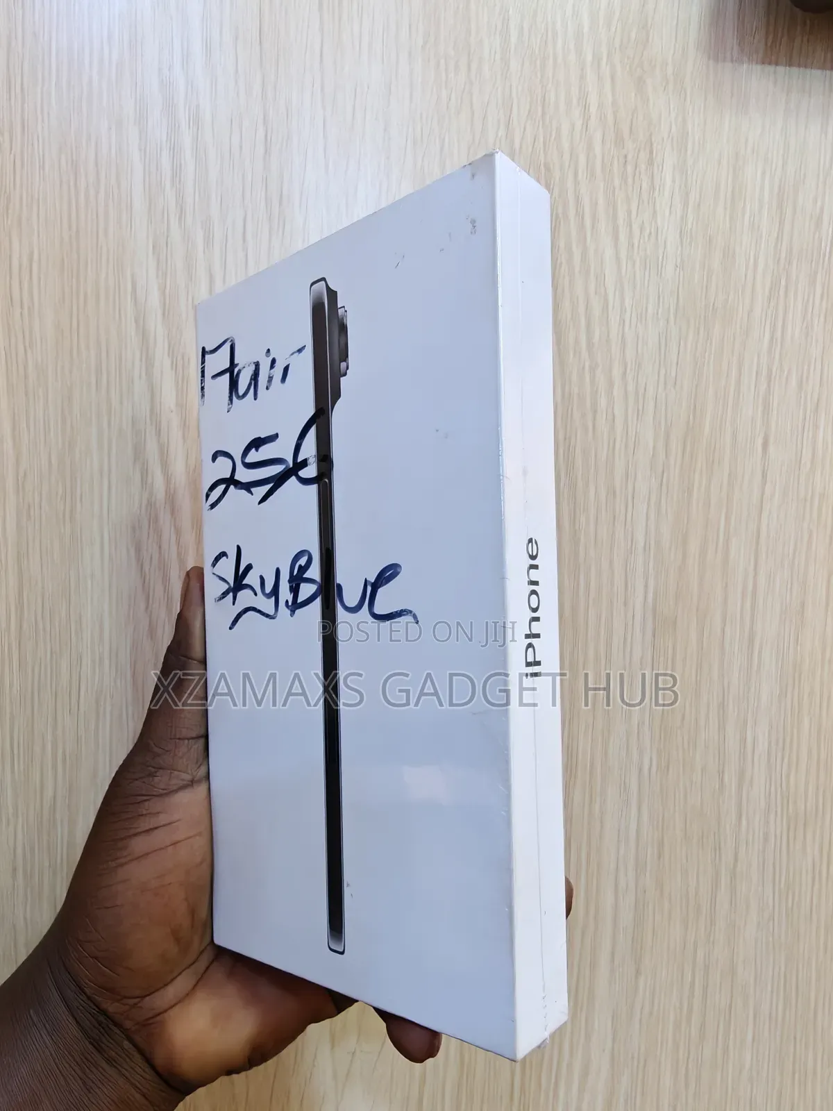 New Apple iPhone 17 256 GB White